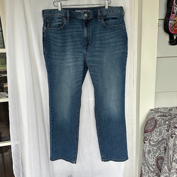 3/$20💥 Nautica Original Straight Leg Stretchy Denim Jeans - Picture 1 of 16